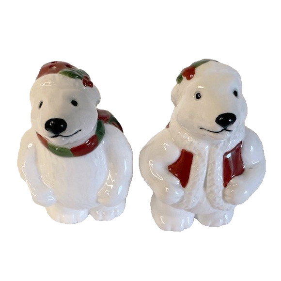 Polar Bear Christmas Salt & Pepper Shaker Set Holiday 3/2 holes Serving - Picture 1 of 16